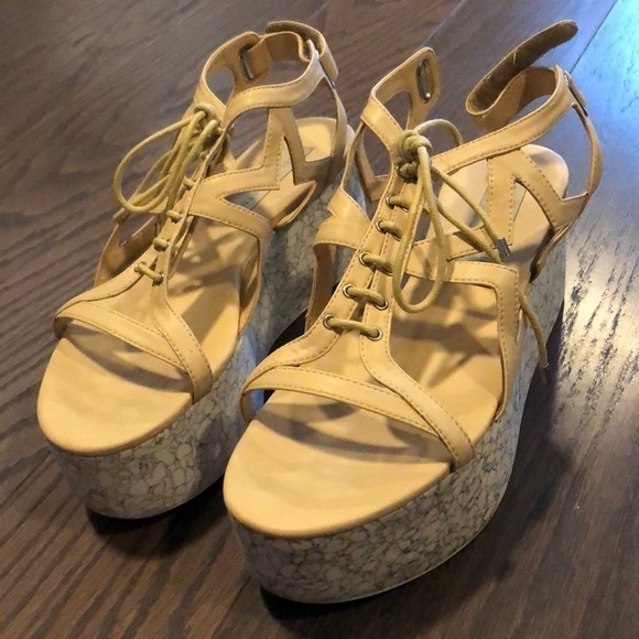 Stella McCartney star cut out platform sandal - Picture 7 of 13